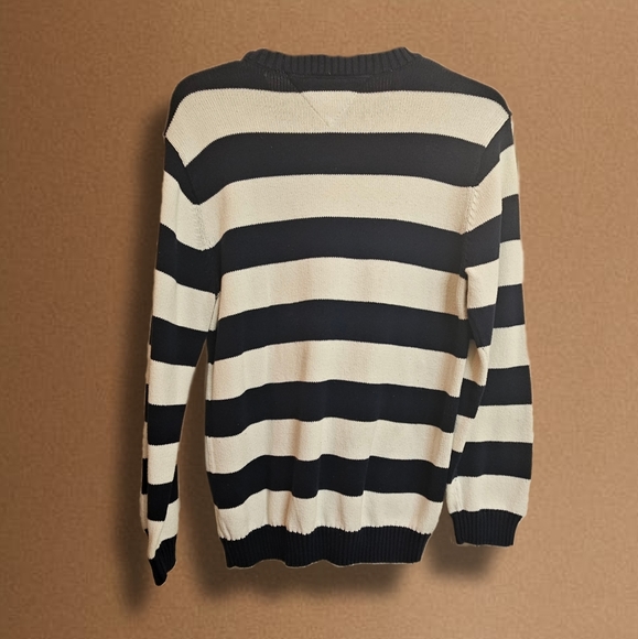 Tommy Hilfiger Crewneck Sweater (330012) - Picture 2 of 5